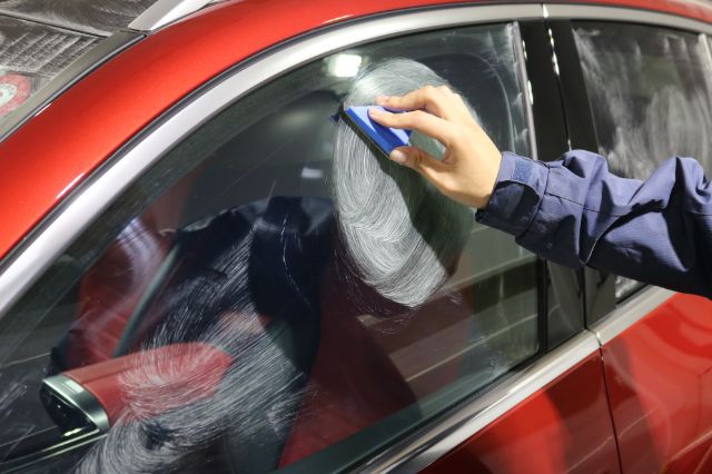 自宅で出来る油膜取りの裏ワザのイメージ